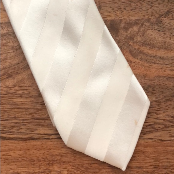Brioni textured stripe 100% tie - Picture 2 of 3